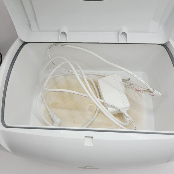 Lionheart Wipes Warmer W/ 3 Pads & Power Cord Baby Care White Tested Working - Picture 5 of 11